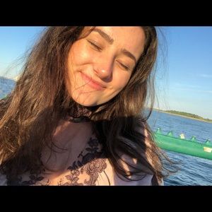 Meet your Posher, Jenna